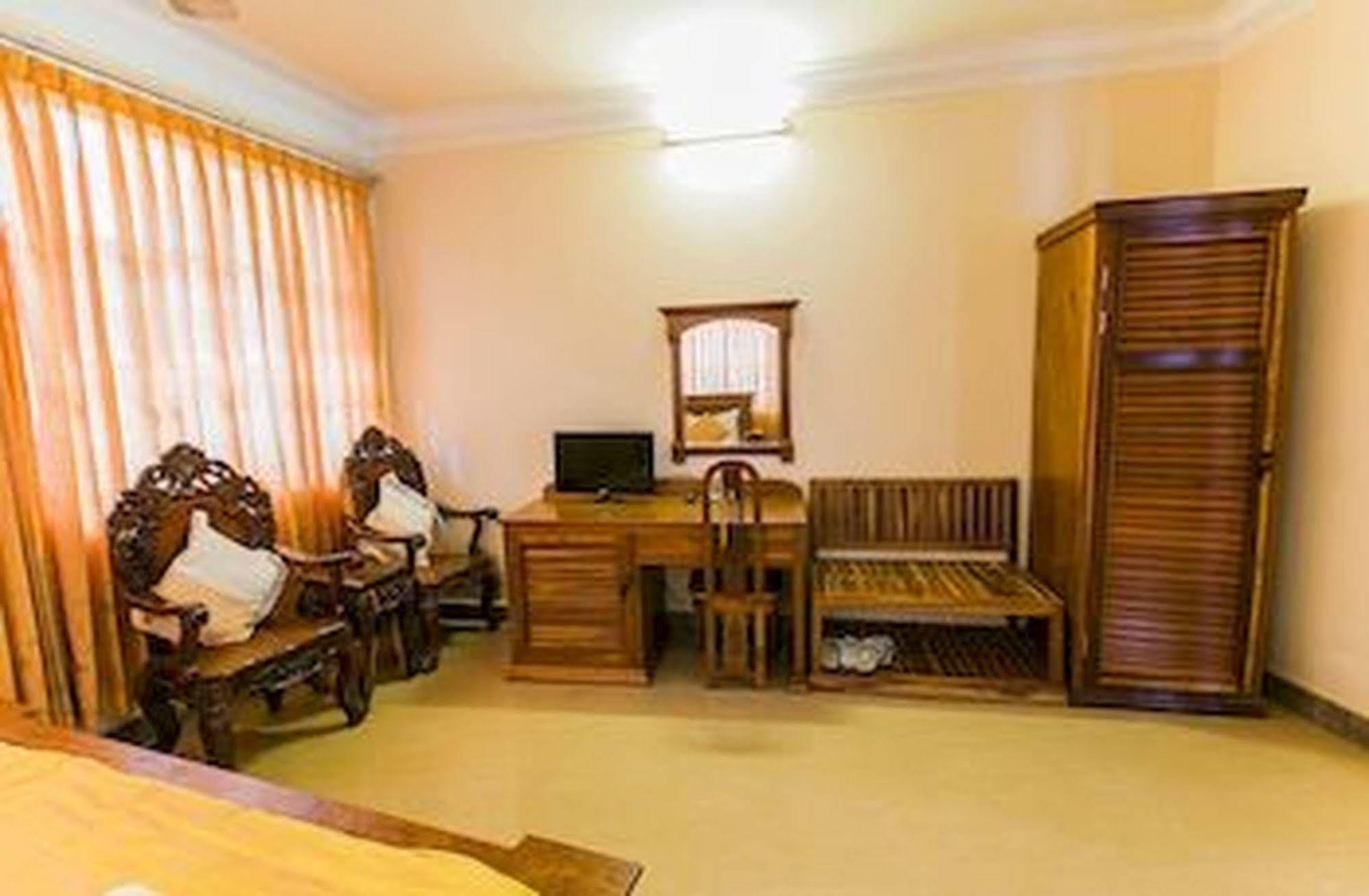 Asia Hotel Battambang Bagian luar foto