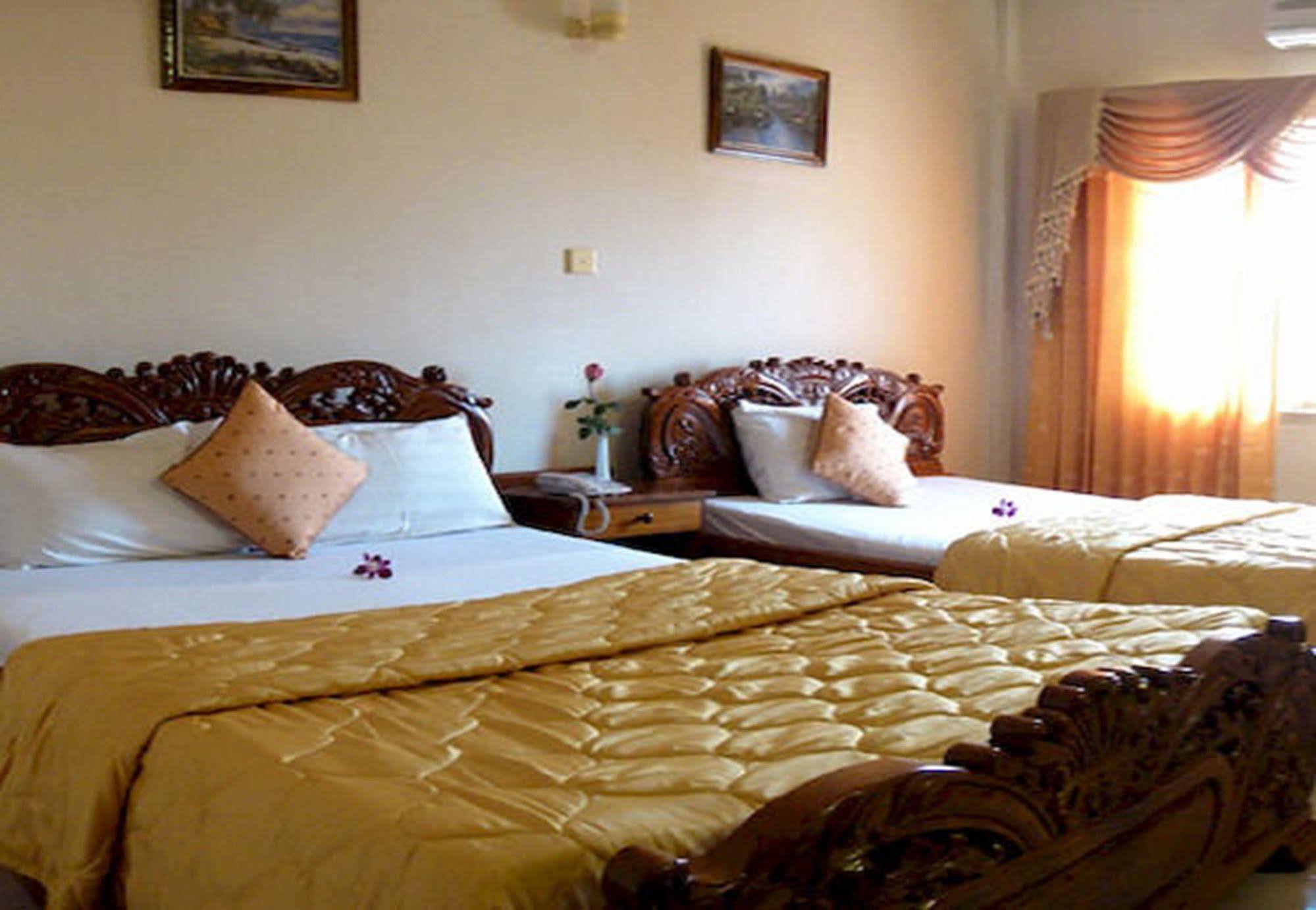 Asia Hotel Battambang Bagian luar foto