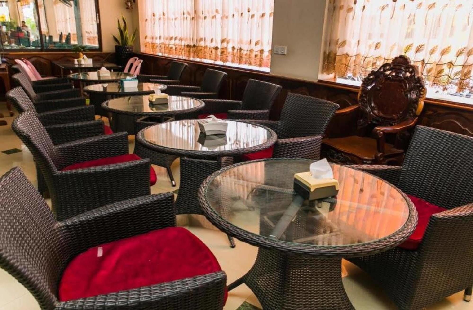 Asia Hotel Battambang Bagian luar foto